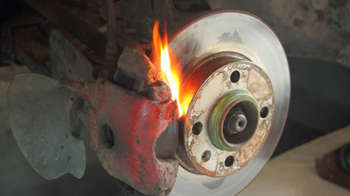 Symptoms of a Sticking Brake Caliper: Troubleshooting and Safety